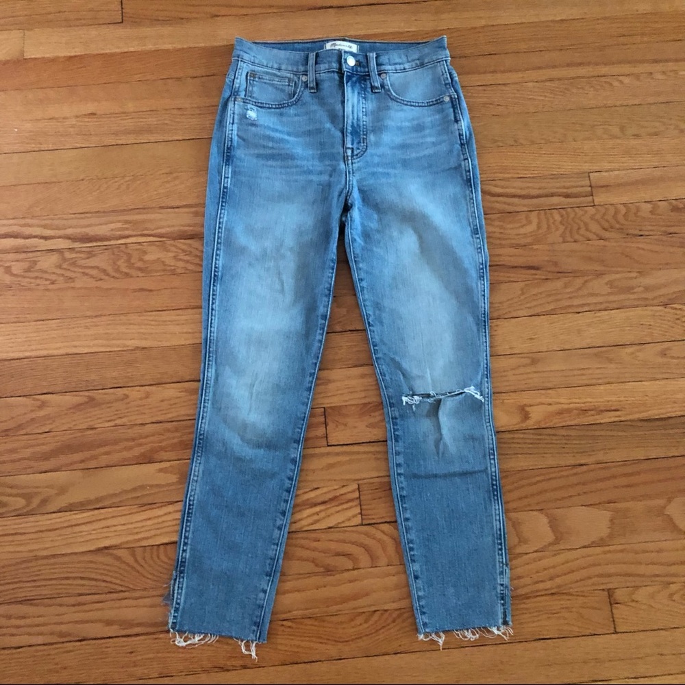 Madewell 10” skinny high rise crop ripped jeans - like new!